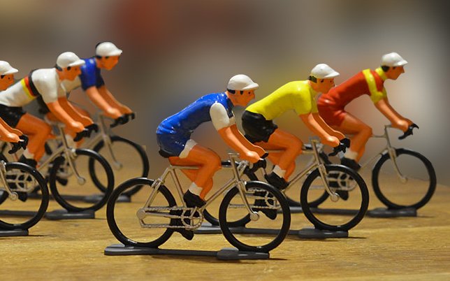figurines sportives